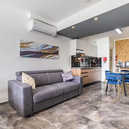 Апартаменты Spinola Deluxe, Stjulians Сент Джулианс