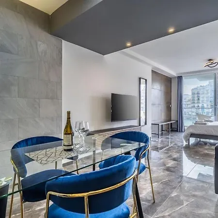 Spinola Deluxe, Stjulians Апартаменты *