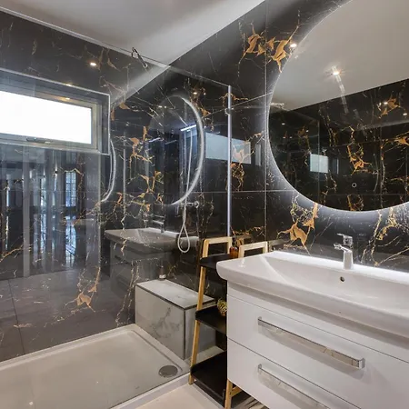 Апартаменты Spinola Deluxe, Stjulians *
