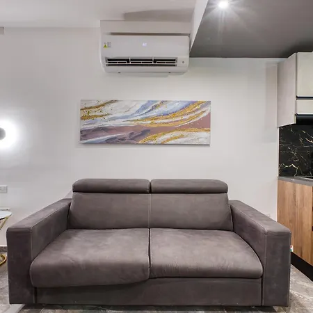 Spinola Deluxe, Stjulians Апартаменты