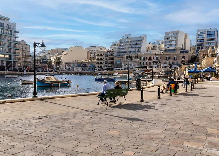 Spinola Deluxe, Stjulians