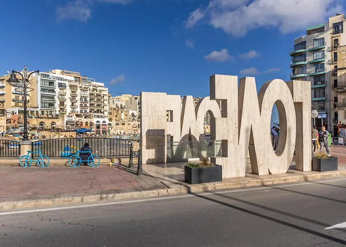 Spinola Deluxe, Stjulians * St. Julian's