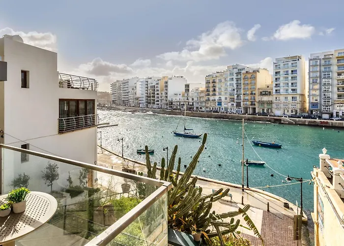 Spinola Deluxe, Stjulians 아파트 *